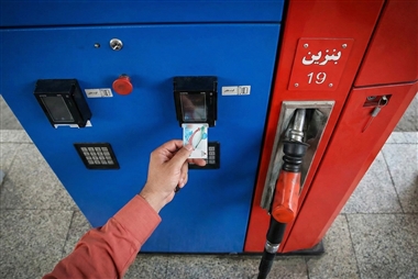 بنزین 10 هزار تومان شد؛ برنامه فشار معشتی دولت برای ملت ادامه دارد
